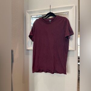 Old navy tshirt